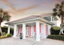 Blondie's Beach Bungalow